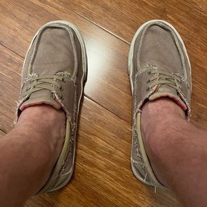 Sanuk Men’s Laced Sneakers